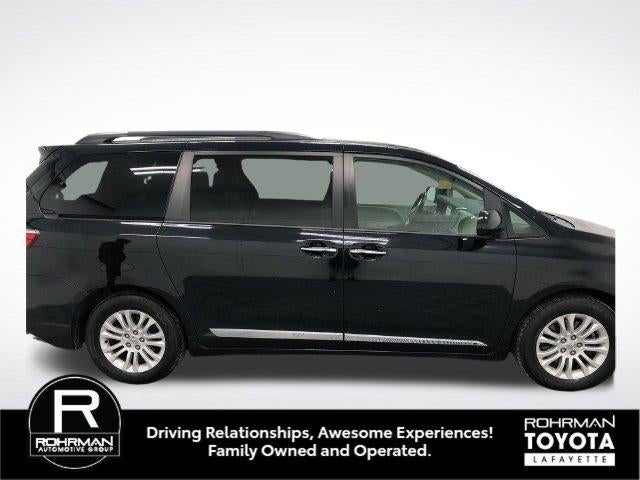 2015 Toyota SIENNA XLE 3.5L XLE 8 Passenger