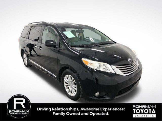 2015 Toyota SIENNA XLE 3.5L XLE 8 Passenger