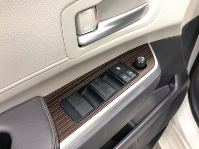 2021 Toyota SIENNA XLE XLE 8 Passenger