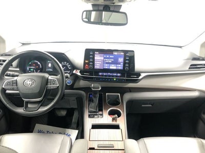 2021 Toyota SIENNA XLE XLE 8 Passenger