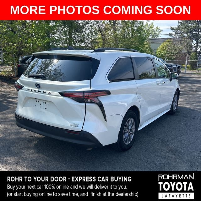 2021 Toyota Sienna XLE 8 Passenger