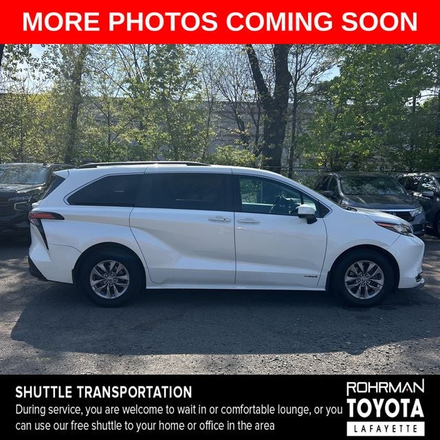 2021 Toyota Sienna XLE 8 Passenger