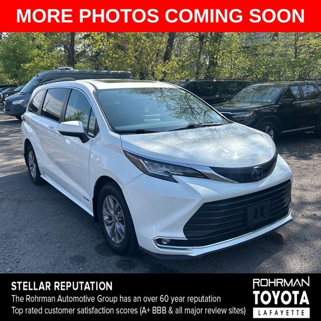 2021 Toyota Sienna XLE 8 Passenger