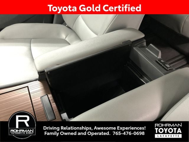 2024 Toyota SIENNA XLE XLE