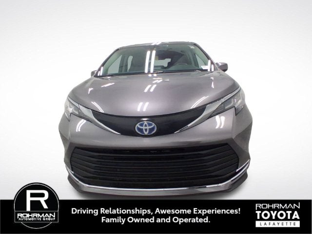 2022 Toyota Sienna XLE 7 Passenger