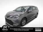 2022 Toyota Sienna XLE 7 Passenger