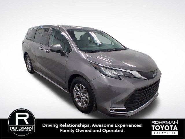 2022 Toyota Sienna XLE 7 Passenger