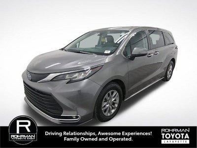 2022 Toyota Sienna XLE 7 Passenger