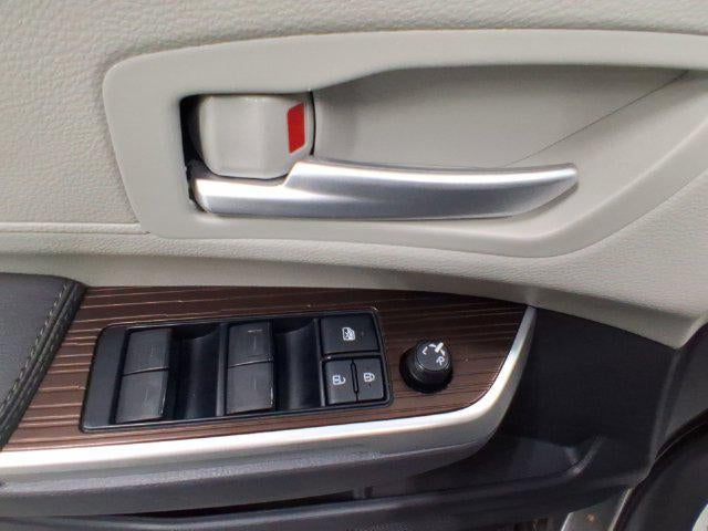2022 Toyota Sienna XLE 7 Passenger