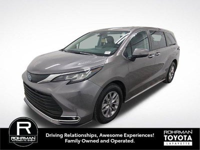2022 Toyota Sienna XLE 7 Passenger