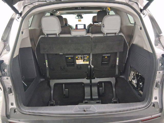 2022 Toyota Sienna XLE 7 Passenger