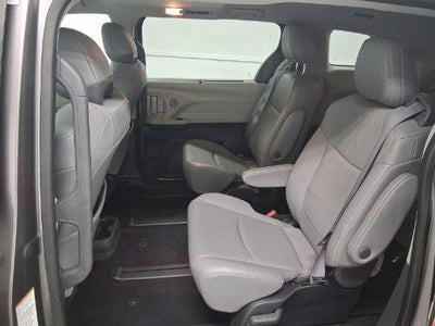 2022 Toyota Sienna XLE 7 Passenger