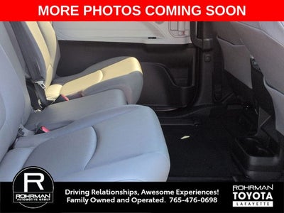 2026 Toyota Sienna XLE 8 Passenger