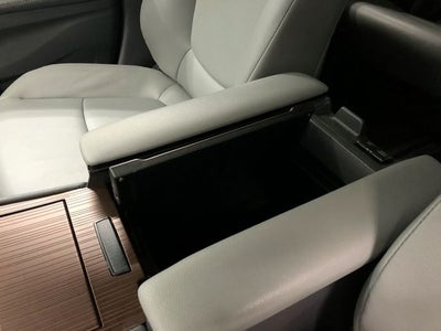 2023 Toyota Sienna XLE 7 Passenger