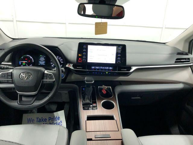 2023 Toyota Sienna XLE 7 Passenger