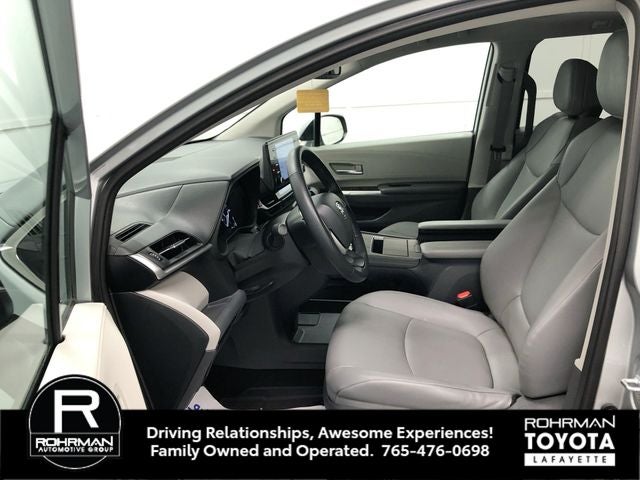 2021 Toyota Sienna XLE 7 Passenger