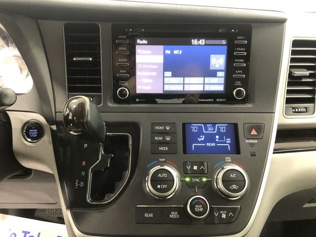 2020 Toyota SIENNA XLE 3.5L XLE 8 Passenger