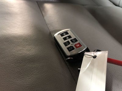 2020 Toyota SIENNA XLE 3.5L XLE 8 Passenger