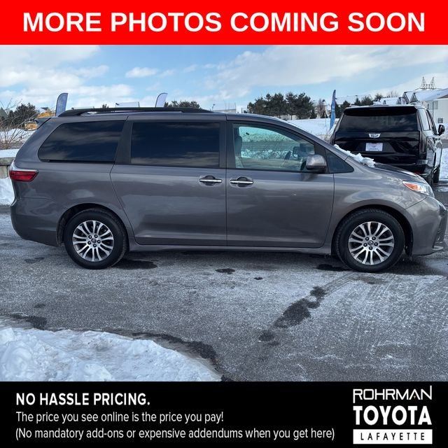 2020 Toyota SIENNA XLE 3.5L XLE 8 Passenger