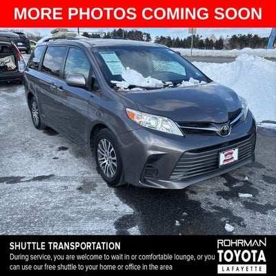 2020 Toyota SIENNA XLE 3.5L XLE 8 Passenger