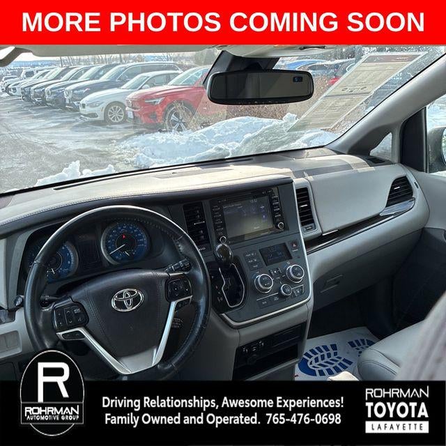 2020 Toyota SIENNA XLE 3.5L XLE 8 Passenger