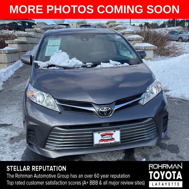 2020 Toyota SIENNA XLE 3.5L XLE 8 Passenger