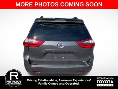 2020 Toyota Sienna XLE 8 Passenger