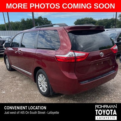 2017 Toyota Sienna XLE 8 Passenger