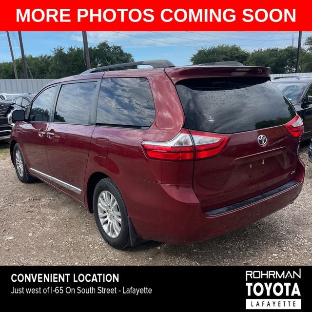 2017 Toyota Sienna XLE 8 Passenger