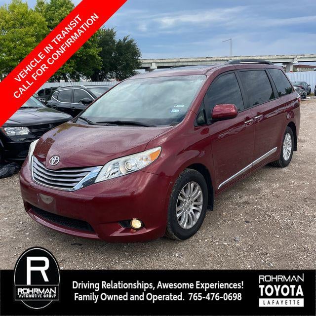 2017 Toyota Sienna XLE 8 Passenger