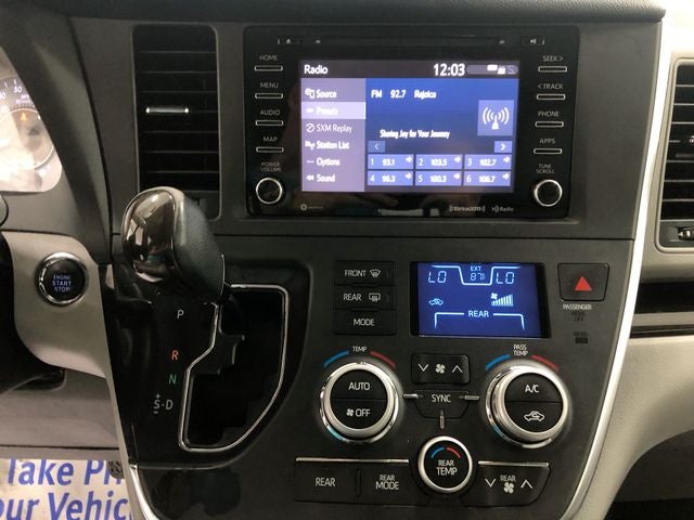 2019 Toyota Sienna XLE 8 Passenger