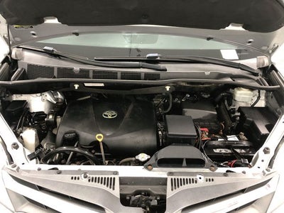 2019 Toyota Sienna XLE 8 Passenger