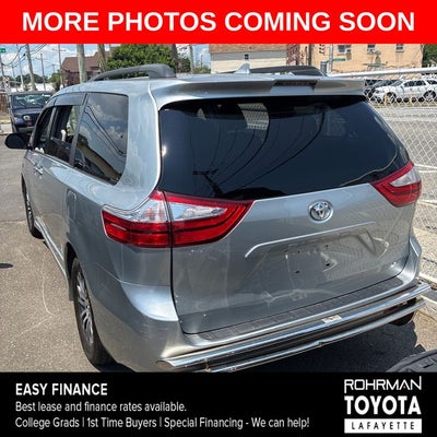 2019 Toyota Sienna XLE 8 Passenger