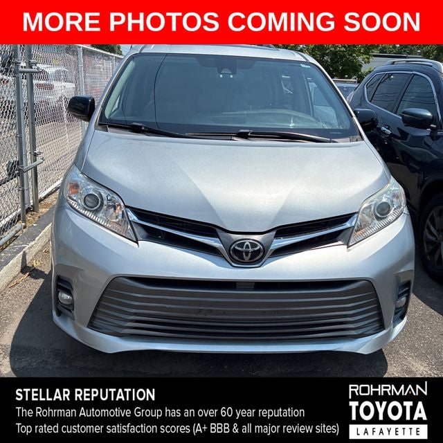 2019 Toyota Sienna XLE 8 Passenger