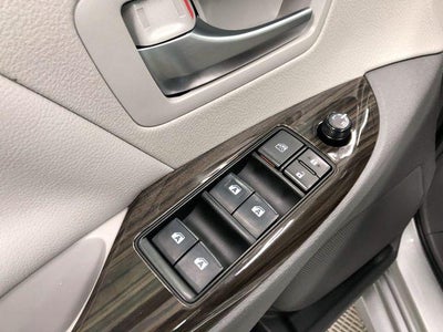 2019 Toyota Sienna XLE 8 Passenger