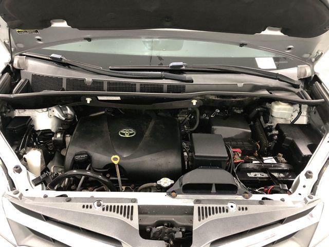2019 Toyota Sienna XLE 8 Passenger