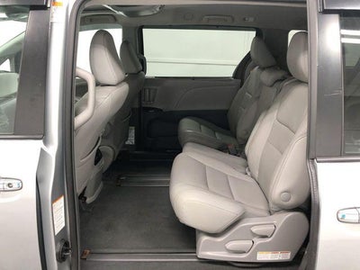 2019 Toyota Sienna XLE 8 Passenger