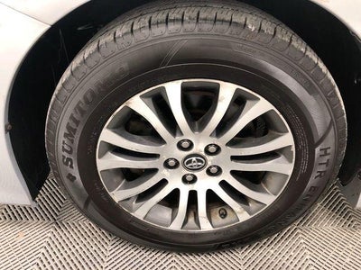 2019 Toyota Sienna XLE 8 Passenger