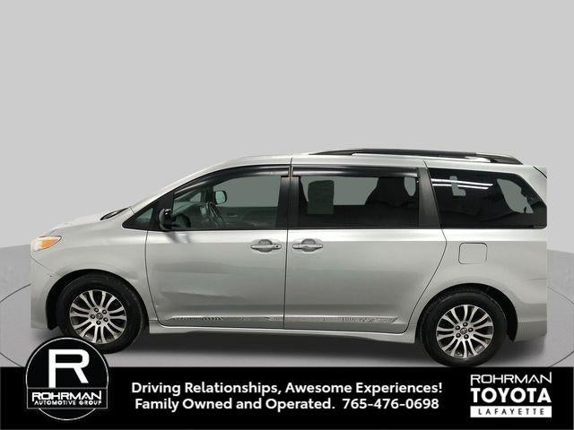 2019 Toyota Sienna XLE 8 Passenger