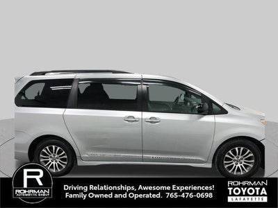 2019 Toyota Sienna XLE 8 Passenger