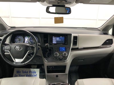2019 Toyota Sienna XLE 8 Passenger