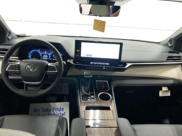 2026 Toyota Sienna Limited 7 Passenger