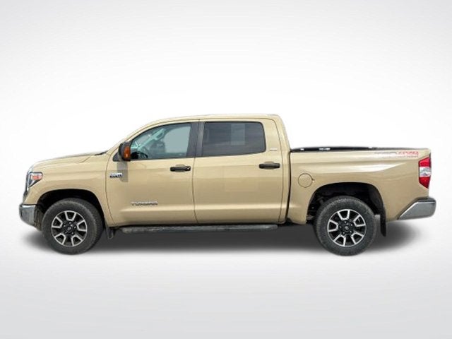 2018 Toyota 4X4 TUNDRA CREWMAX SR5 5.7L SR5