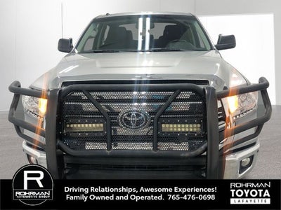 2017 Toyota 4X4 TUNDRA CREWMAX SR5 5.7L SR5