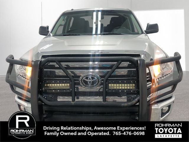 2017 Toyota 4X4 TUNDRA CREWMAX SR5 5.7L SR5