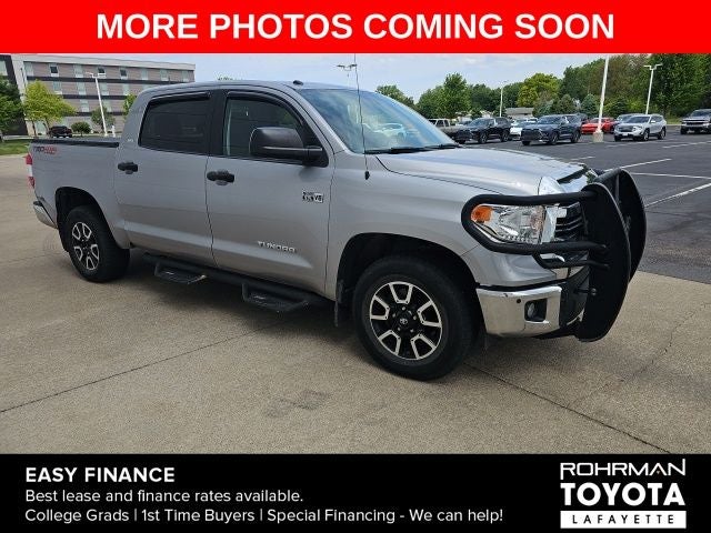2017 Toyota 4X4 TUNDRA CREWMAX SR5 5.7L SR5