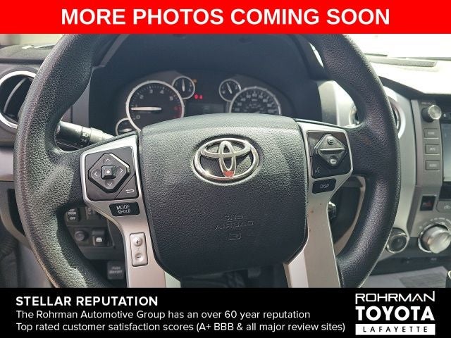 2017 Toyota 4X4 TUNDRA CREWMAX SR5 5.7L SR5