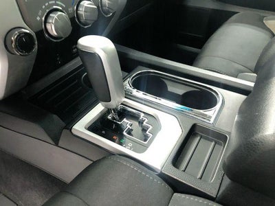 2017 Toyota 4X4 TUNDRA CREWMAX SR5 5.7L SR5