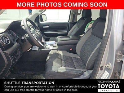2017 Toyota 4X4 TUNDRA CREWMAX SR5 5.7L SR5