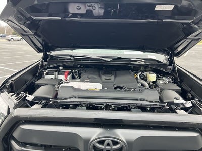 2025 Toyota TUNDRA 4X4 SR5